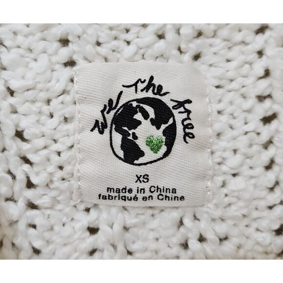 FREE PEOPLE We The Free XS Oversized Sweater Cream Cable Knit Wide Cuff 46" - Picture 3 of 10